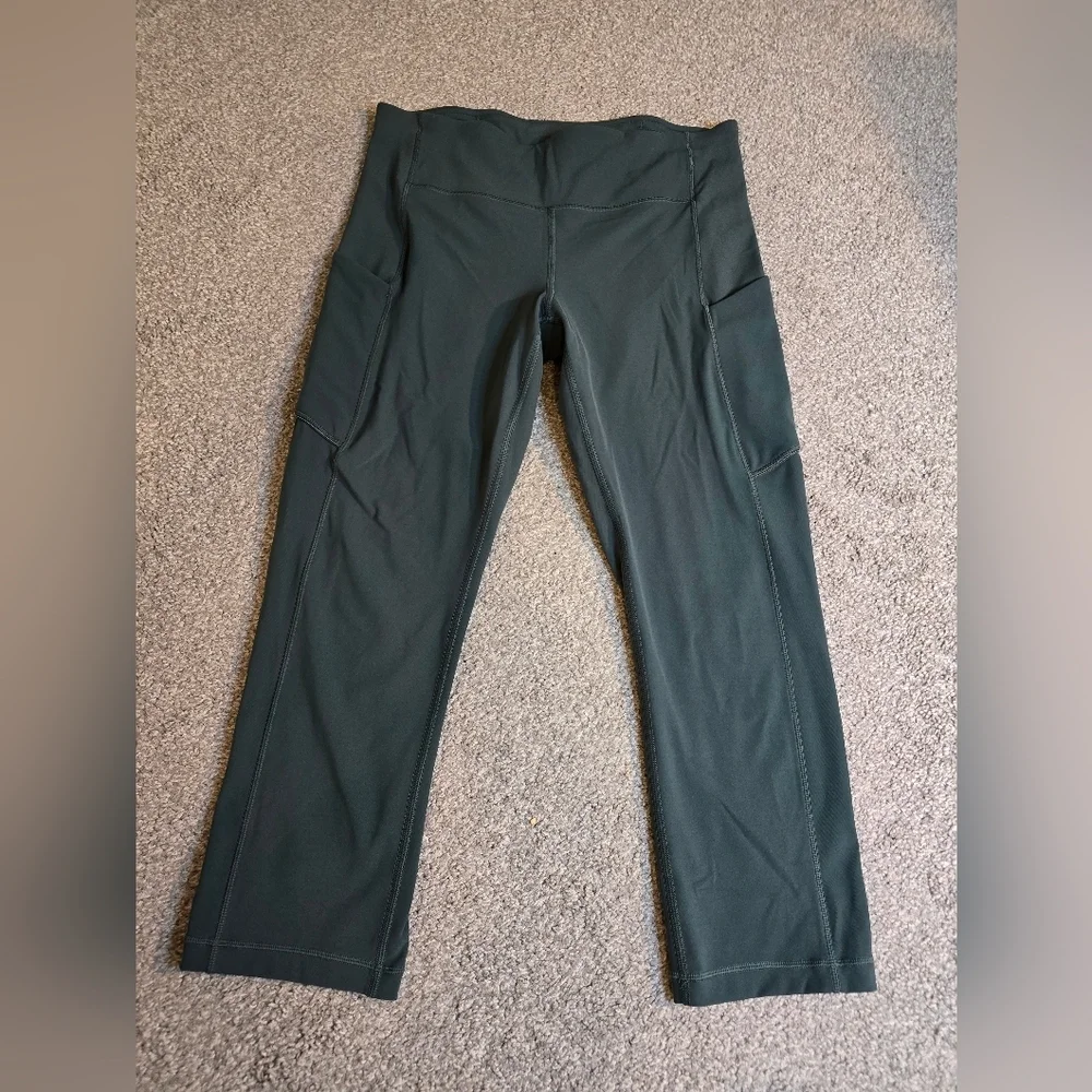 Lululemon 3/4 Leggings Pockets Deep Green EUC